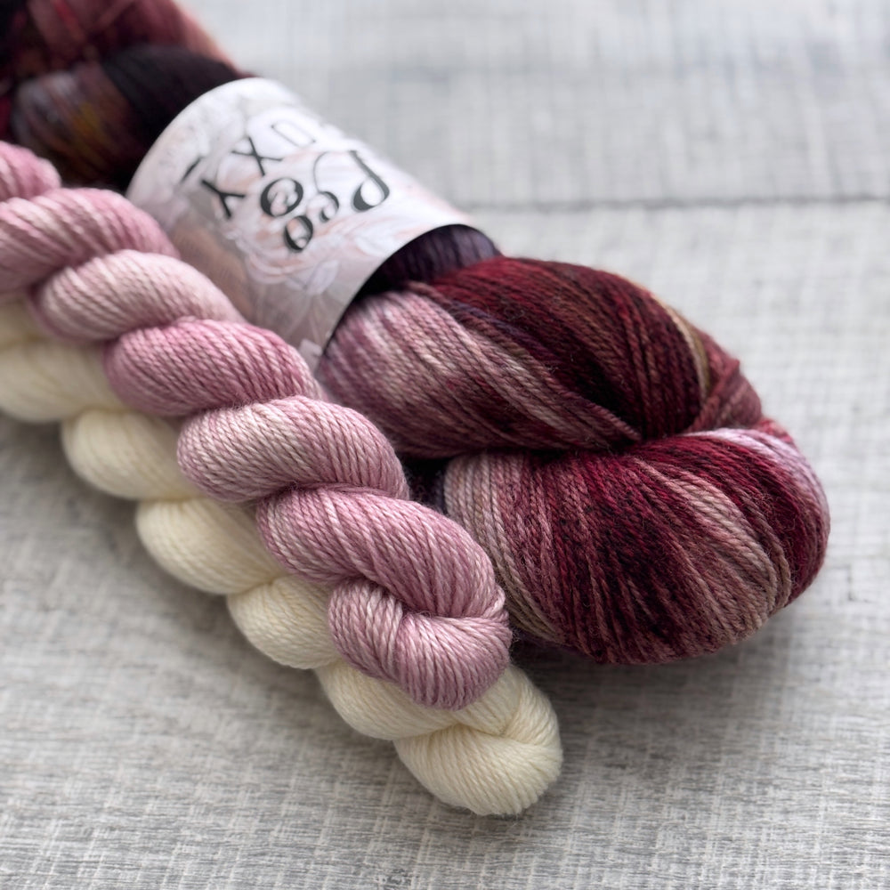 Wallpaper with Peony & Leo