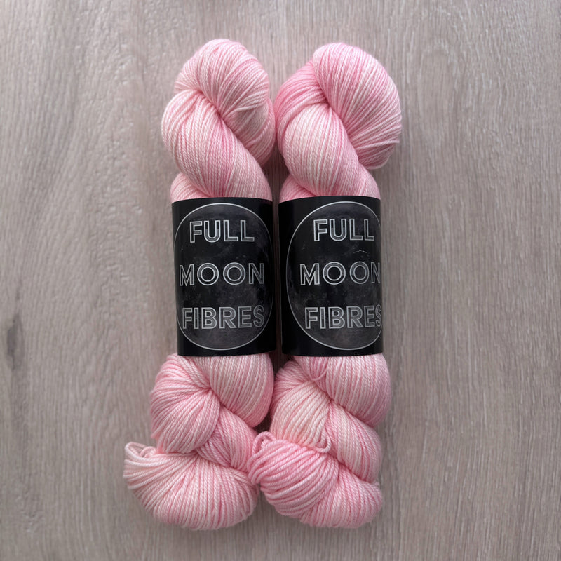 Full Moon Fibres Solar Sock