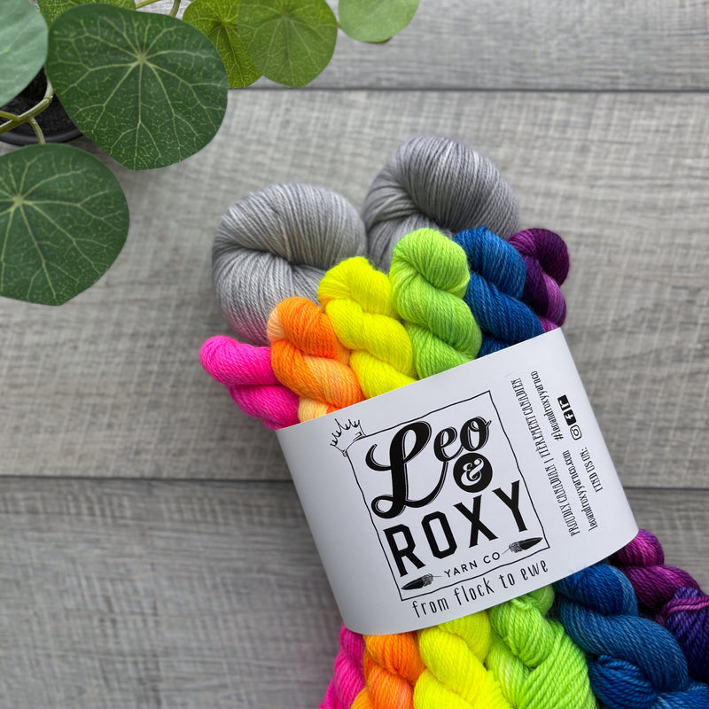 Miniskeins Go Big Shawl Kit