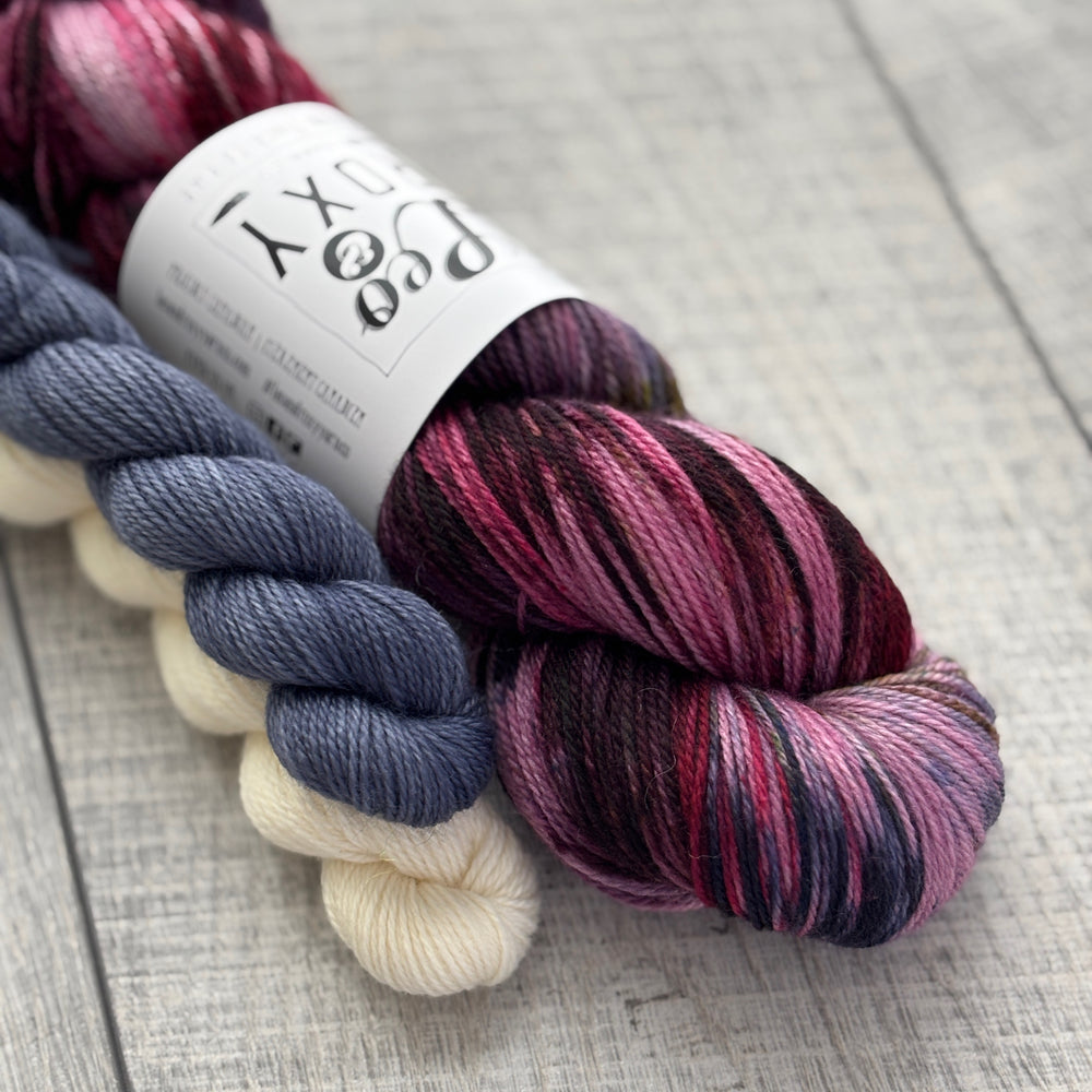 Wallpaper with Morning Glory & Leo